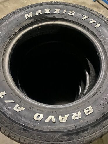 Шины: Шины 285 / 60 / R 18, Лето, Б/у, Комплект, Внедорожные (АТ/МТ), Китай, Maxxis