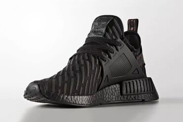 adidas ���������� в Кыргызстан | Кроссовки и спортивная обувь: Новые 42 размер Adidas NMD XR1 Triple Black Размер RU 42, US 8, JPN