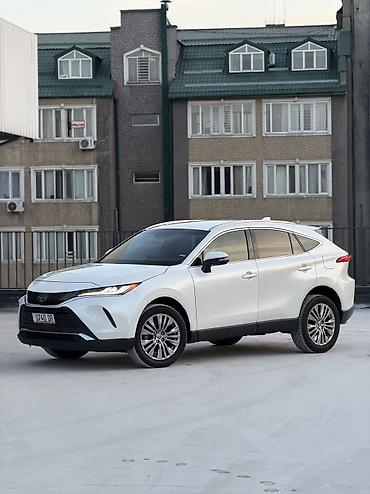 step 2: Toyota Venza: 2021 г., 2.5 л, Автомат, Гибрид, Кроссовер — 1