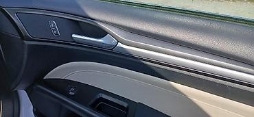 fusion 2016: Ford Fusion: 2 l | 2016 il Sedan — 10