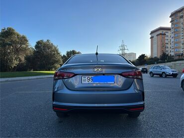 Hyundai: Hyundai Accent sedan - Kuzov: 4 qapılı sedan, tünd boz rəng - — 5