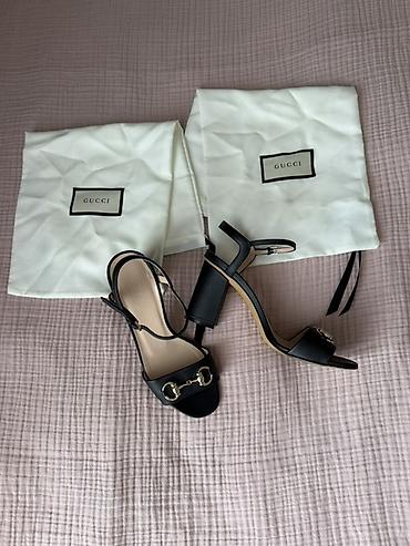 Basanoşka və səndəllər: Gucci, Ölçü: 36, rəng - Qara, İşlənmiş — 1