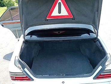 mercedes 180 b: Mercedes-Benz E 230: 2.3 l | Sedan — 8
