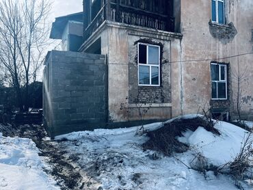 продается помещения: 2 комнаты, 42 м², Сталинка, 1 этаж