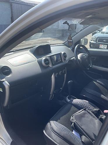 Toyota: Toyota Ist: 2004 г., 1.5 л, Бензин — 6