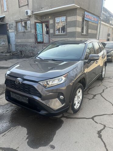 Toyota: Toyota RAV4: 2019 г., 2.5 л, Автомат, Бензин, Кроссовер