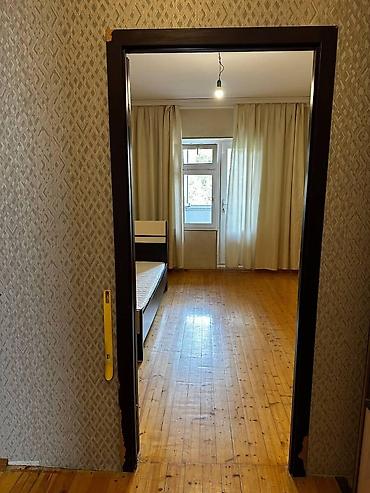 əmlak birjası: Bakı, Yeni Yasamal, 2 otaqlı, Köhnə tikili, m. İnşaatçılar, 65 kv. m — 7