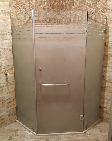 Duş kabinaları, arakəsmələr: Yeni Arakəsmə, Pulsuz çatdırılma — 12