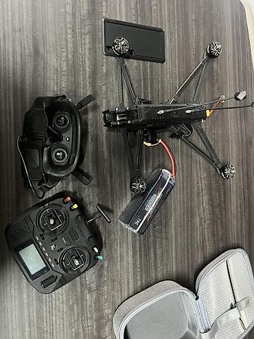 FPV‑комплект для полётов: гоночный квадрокоптер с аппаратурой