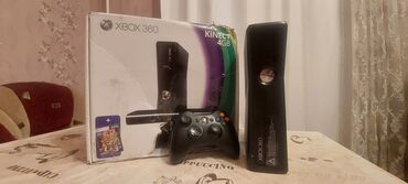 xbox 360 oyunları: Xbox 360 karopkasi var 1 pult 24 eded oyun diski var hard disk yoxdu