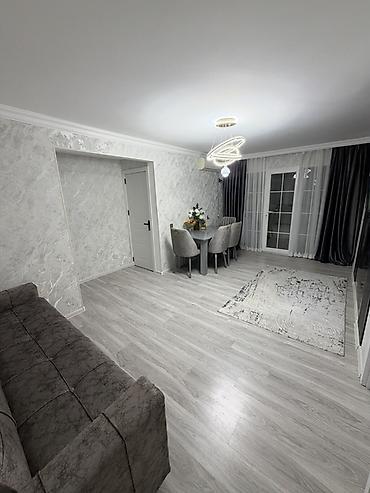 Qonaq otağı dəstləri: Mebel dəsti – qonaq otağı üçün Tərkibi: - 6 nəfərlik yemək masası — 3
