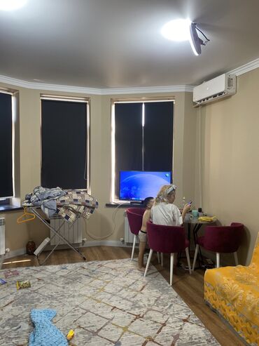 дом меняю на квартиру бишкек: 2 комнаты, 48 м², Индивидуалка, 2 этаж, Евроремонт