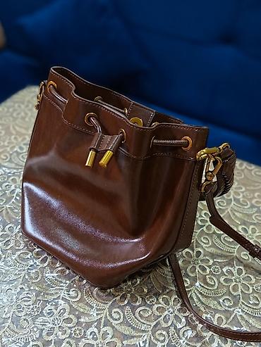 charles keith: Çiyin çantası, Charles & Keith, İşlənmiş — 1