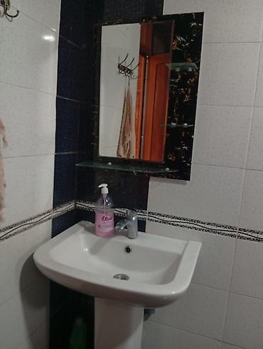 Çanaqlar, tülpanlar: Hamam üçün lavabolar və güzgü dəstləri - Aşağıdan dayaq ayaqlı — 1