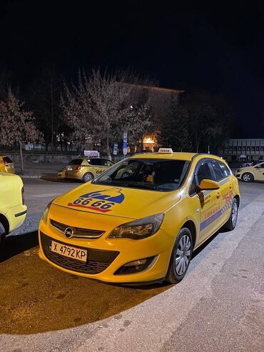 Transport: Opel Astra: 1.7 l | 2013 year | 300000 km. MPV