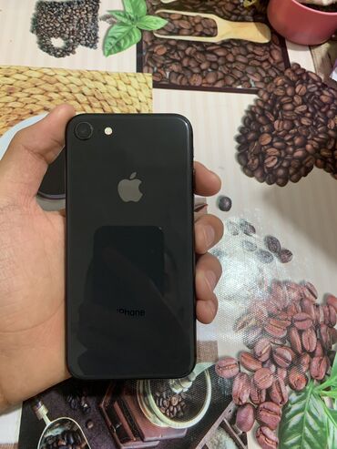 не рабочем состоянии: IPhone 8, Б/у, 64 ГБ, Черный, 78 %