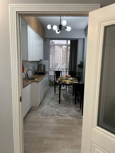 куплю квартиру асанбай: 2 комнаты, 66 м², Элитка, 3 этаж, Дизайнерский ремонт