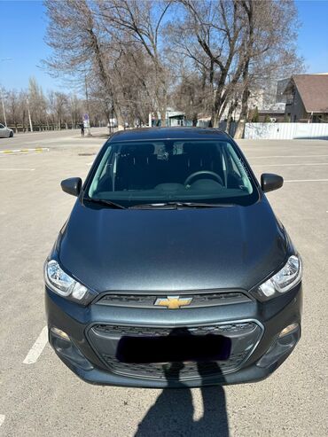 продаю авто номер: Chevrolet Spark: 2018 г., 1 л, Вариатор, Бензин, Хэтчбэк