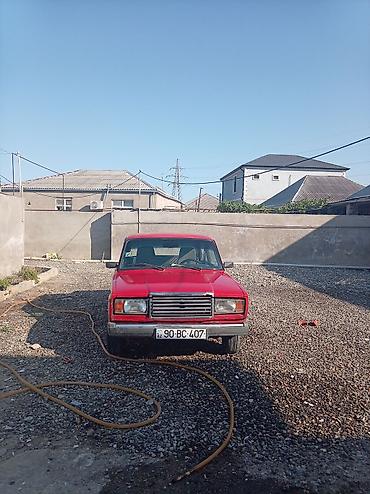 vaz 2107 on şuşə: VAZ 2107, qırmızı sedan Xarici görünüş: - Klassik “07” dizaynı — 1