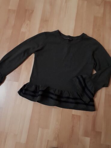 kozne jakne pull and bear: Turska bluzica sa karnerima odg. M/L vel pise Xl