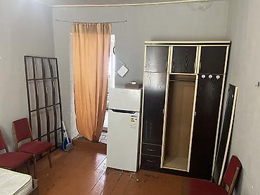 Uzunmüddətli kirayə mənzillər: İcərişəhər metrosunan 300 m. məsafədə, Abdulla Şaiq 5 kücəsində — 11