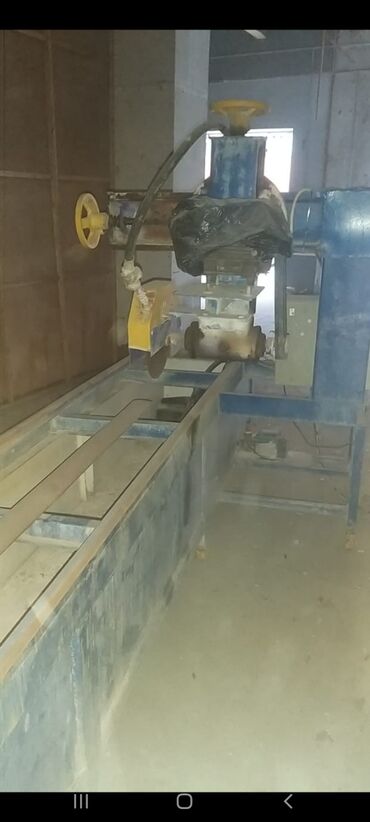Digər istehsal avadanlığı: Su kesim aparati esasen mermer kesim islerinde istifade edilen — 15