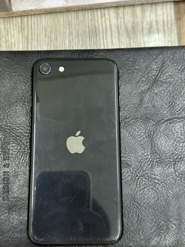 зарядное устройство для телефона: IPhone SE 2020, Б/у, 64 ГБ, Space Gray