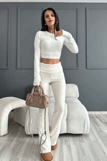 Pantalone: One size — 4