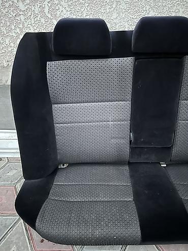kia k5 хищник: Заднее сиденье Subaru Legacy BE5 (седан) — 2