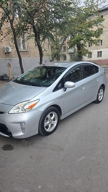 авто тойота: Toyota Prius: 2014 г., 1.8 л, Гибрид — 1