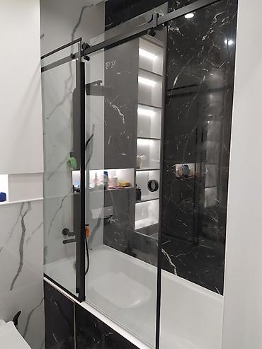 Душевые перегородки и ограждения: Душевая кабина, перегородка. душевая перегородка, закалённое стекло — 4