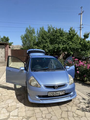 Honda: Honda Fit: 2002 г., 1.3 л, Вариатор, Бензиновая, Хэтчбэк — 5