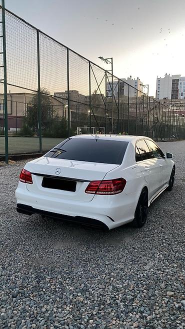 значки на мерседес: Mercedes-Benz E-Class: 2014 г., Бензин, Седан — 5