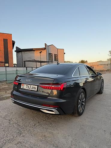 рассмотрим варианты: Audi A6: 2022 г., 2 л, Автомат, Бензин, Седан — 7