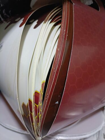 Tortlar: Tort qutuları. Şirniyyatlar. Tortlar. 1-ədədi 1azn 10 ədəd — 10