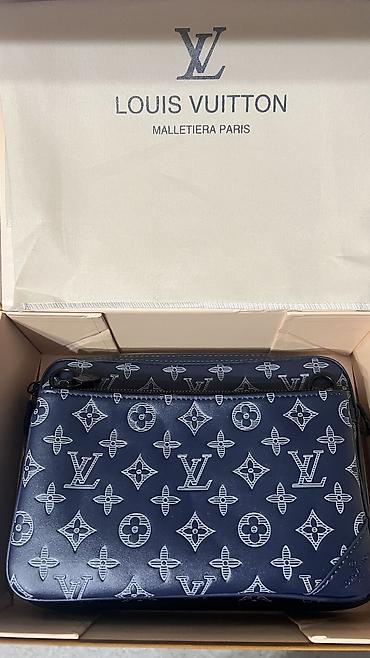 Сумкалар: Продаю барсетку Louis Vuitton Lux копия! Состояние идеал ! Имеется — 4