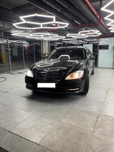 мерс зайчик: Mercedes-Benz S-Class: 2010 г., 5.5 л, Автомат, Бензин, Седан