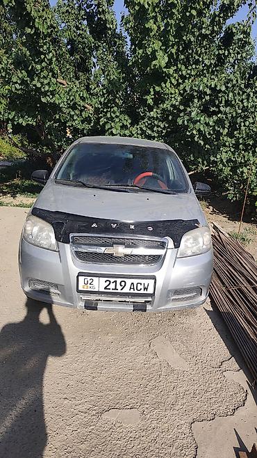 жак ж7: Chevrolet Aveo: 2010 г., 1.4 л, Кол менен иштөөчү, Бензин, Седан — 1