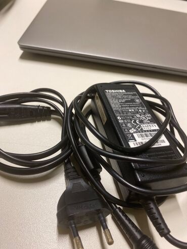 notebook adapter: Orjinal adaptor pul lazımdı vacib satılır