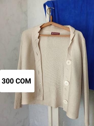кофта женские: Женские кофты и кардиганы, по 300 сом за единицу (цена указана на — 3