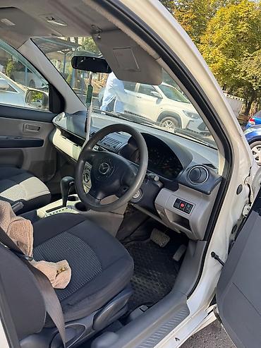 dio 27: Mazda Demio: 2004 г., 1.3 л, Автомат — 4