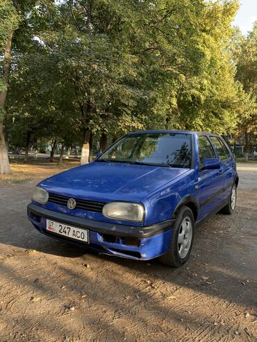 авто в рассрочку без процентов: Volkswagen Golf: 1995 г., 2 л, Механика, Бензин, Хетчбек