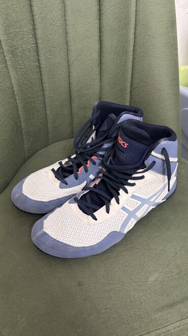 цепь золотая: Борцовки Asics Состояние: новое ( одевали 2 раза ) Размер: 42.5