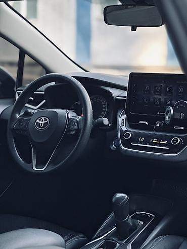corolla 2018: Toyota Corolla: 2019 г., 1.8 л, Вариатор, Гибрид, Седан — 7