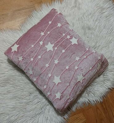 Posteljina: 🦄Dečije svetleće ćebe🦄 🦄Dimenzije-150*200 🦄Cena-2.100 dinara — 5