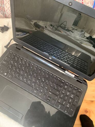 HP: HP 14 ", Intel Core i3, 256 GB