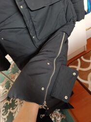 Пуховики и зимние куртки: Пуховик, Длинная модель, С мехом, С капюшоном, Приталенная модель, S at lalafo.kg — 3 Пуховики и зимние куртки: Пуховик, Длинная модель, С мехом, С капюшоном, Приталенная модель, S — 3