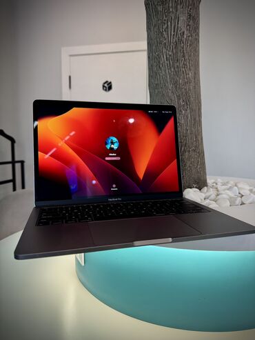 макбук про 2011: Ноутбук, Apple, 8 ГБ ОЗУ, Intel Core i5, 13.3 ", Б/у, Для несложных задач, память SSD