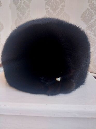 Чёрная ушанка вмф. Шапка утепленная nordman с козырьком. Меховая шапка женская. Продам шапку зимнюю. Продам шапку зимнюю.