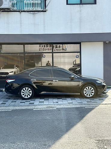 Toyota: Toyota Camry: 2019 г., 2.5 л, Гибрид — 1